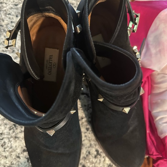 Valentino Rockstud Suede Boots - Picture 4 of 4